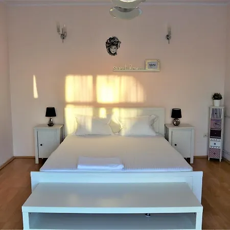 Pensiune Casa Rendez Vous Constanţa